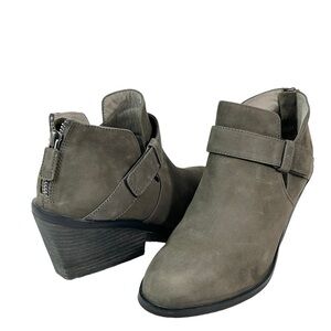 Eileen Fisher Ives Tumbled Nubuck Bootie in Graphite Women's size 8